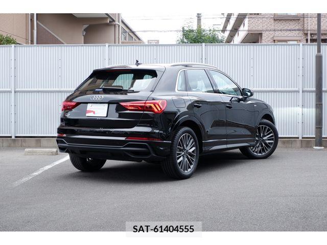 Audi Q3 2023-07 212305-7