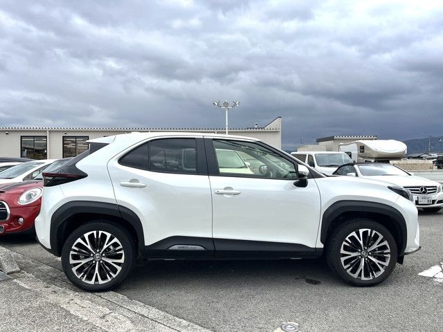 Toyota YARIS CROSS 2022-02 188302-13