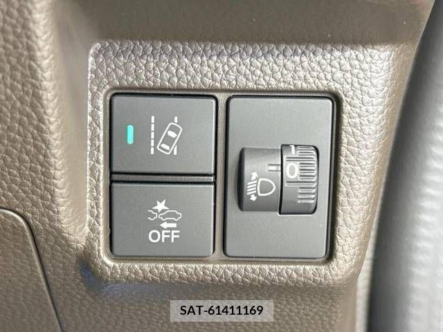 Honda N BOX 2022-03 333910-4