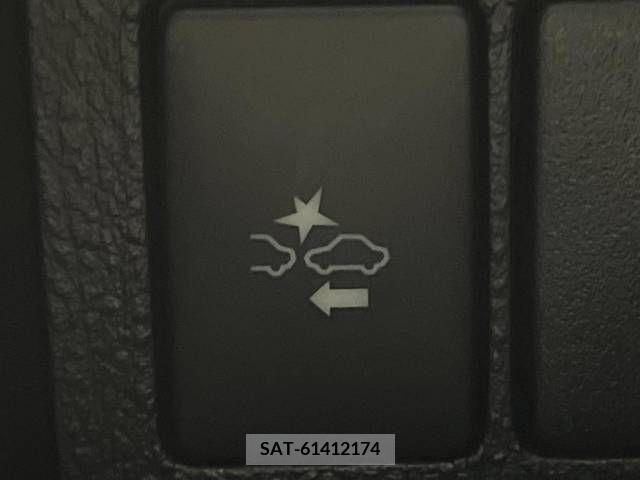 Toyota VELLFIRE 2015-12 369744-4