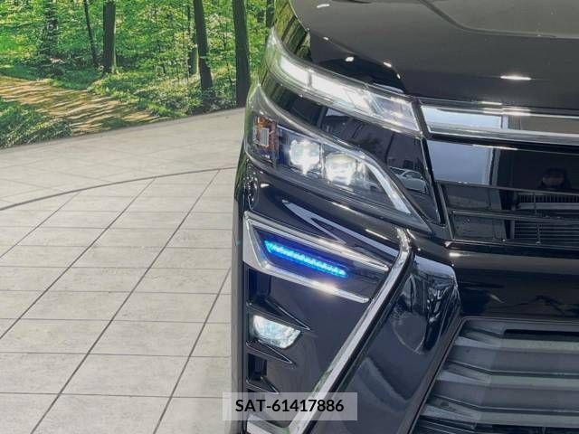 Toyota VOXY HYBRID 2018-11 373077-12