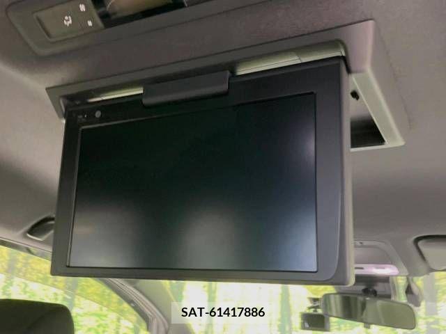 Toyota VOXY HYBRID 2018-11 373077-2