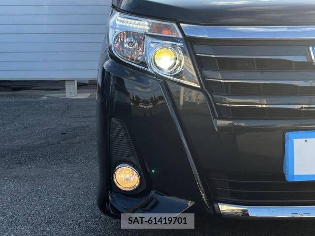 Toyota NOAH HYBRID 2016-09 365198-13