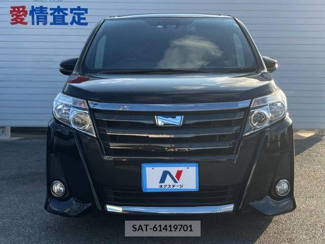 Toyota NOAH HYBRID 2016-09 365198-15