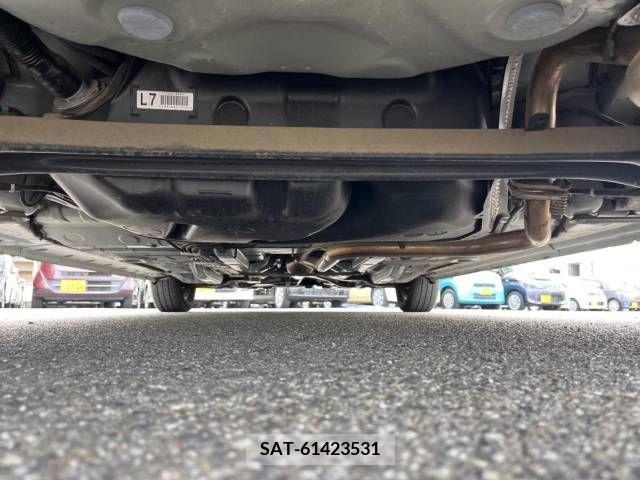 Toyota SPADE 2013-09 327675-19