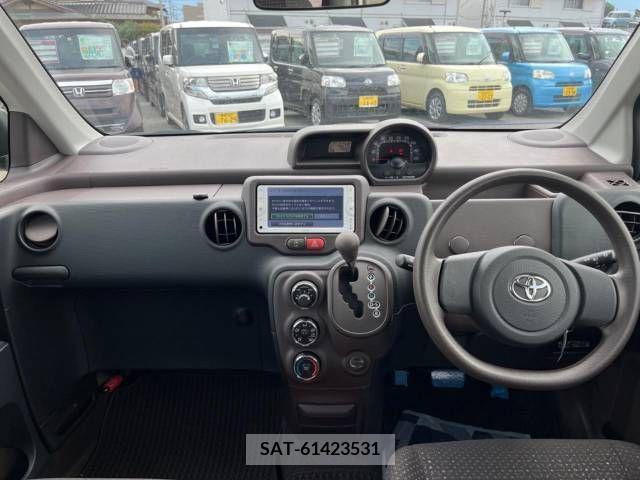 Toyota SPADE 2013-09 327675-1