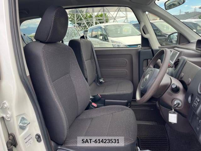 Toyota SPADE 2013-09 327675-8