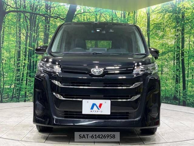 Toyota NOAH 2023-04 226556-16