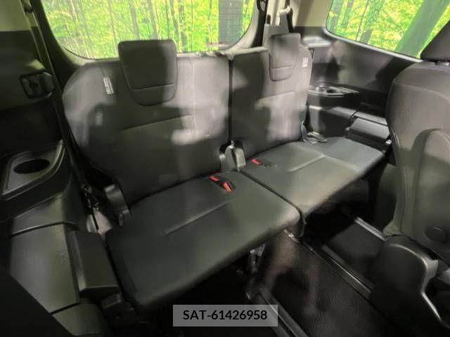 Toyota NOAH 2023-04 226556-10