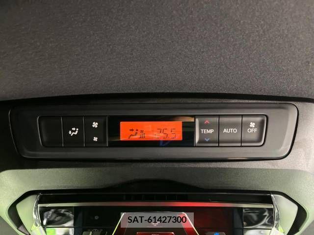 Toyota VOXY 2019-12 288979-7