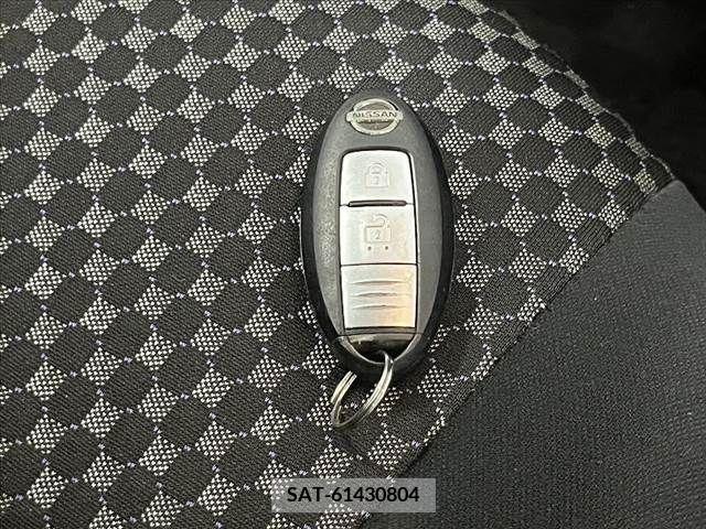 Nissan NOTE 2013-03 302292-4