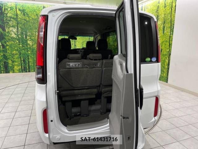 Honda e 2015-09 205880-11