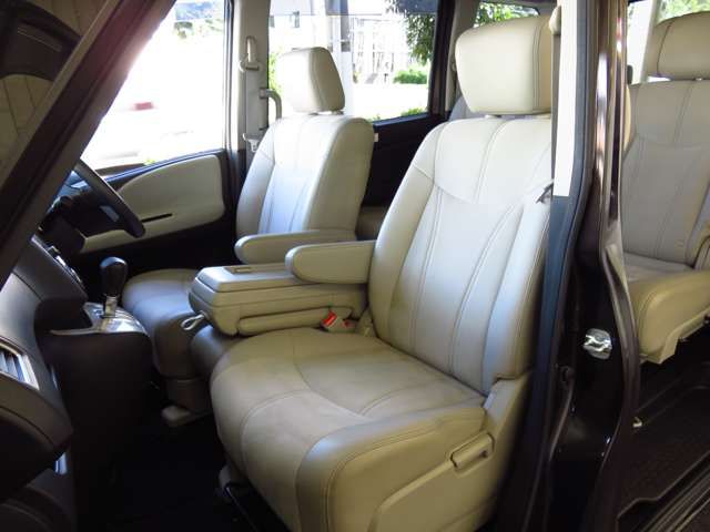 Nissan SERENA 2014-07 22596-16
