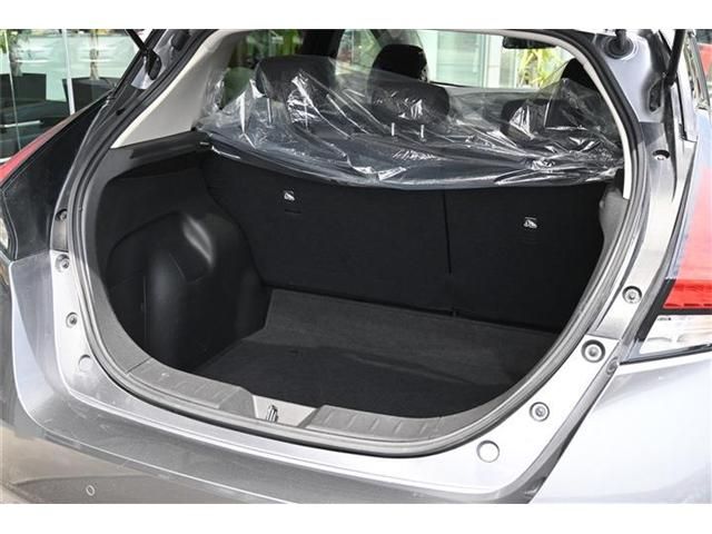 Nissan LEAF 2018-01 3311-19