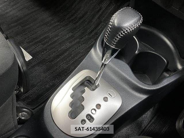 Toyota VITZ 2015-07 211258-15