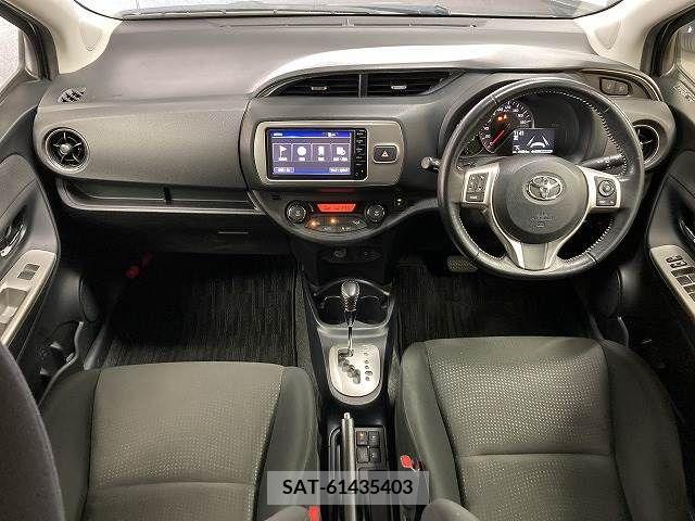 Toyota VITZ 2015-07 211258-1