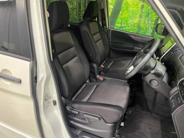 Nissan SERENA 2018-06 26584-6