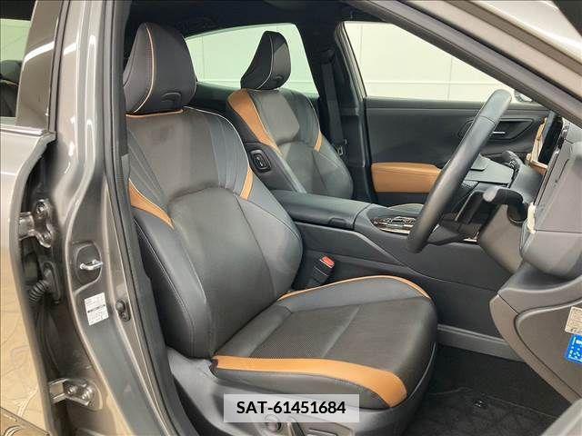 Toyota CROWN 2023-02 336951-11