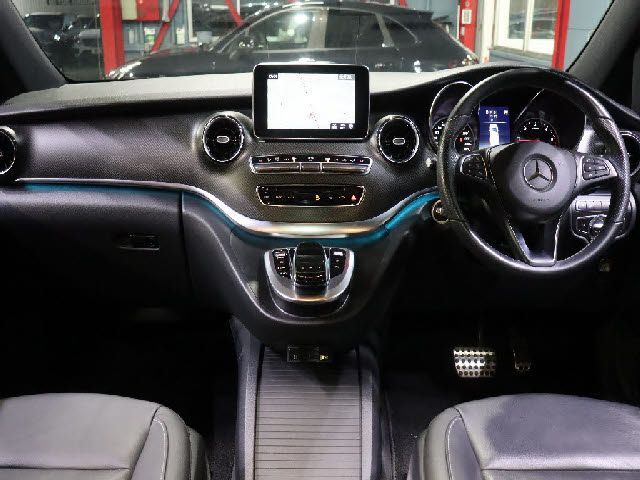Mercedes Benz V-CLASS 2020-02 13017-1