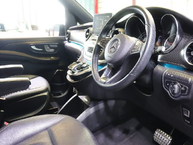 Mercedes Benz V-CLASS 2020-02 13017-6