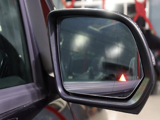 Mercedes Benz V-CLASS 2020-02 13017-12