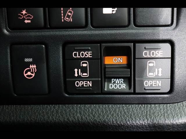 Toyota ESQUIRE 2021-03 9230-6