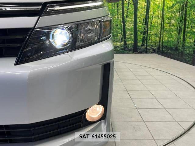 Toyota VOXY 2016-03 289226-13