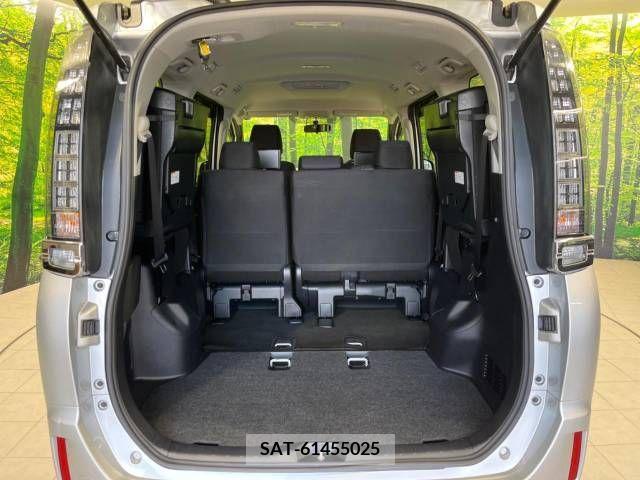 Toyota VOXY 2016-03 289226-11