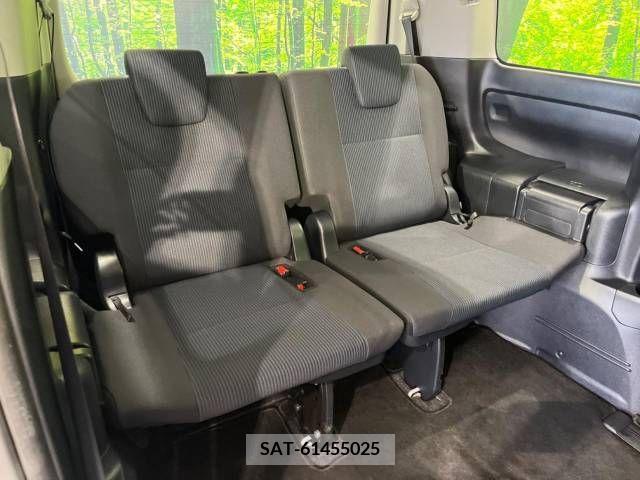 Toyota VOXY 2016-03 289226-10