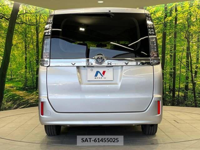 Toyota VOXY 2016-03 289226-16