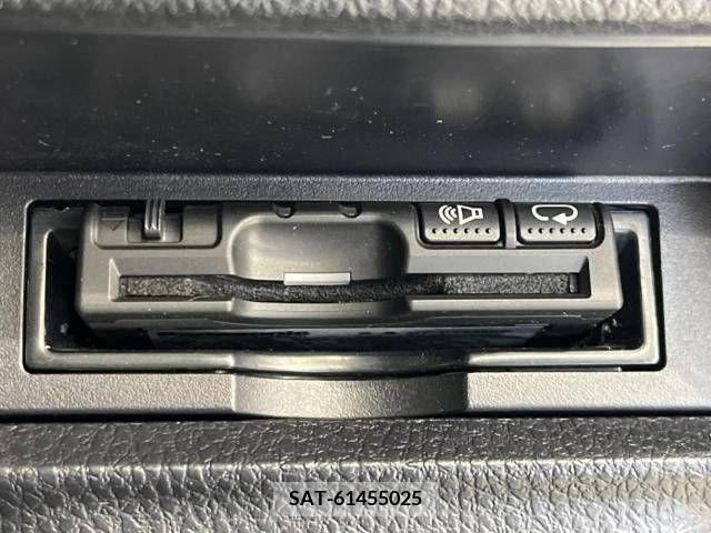 Toyota VOXY 2016-03 289226-6