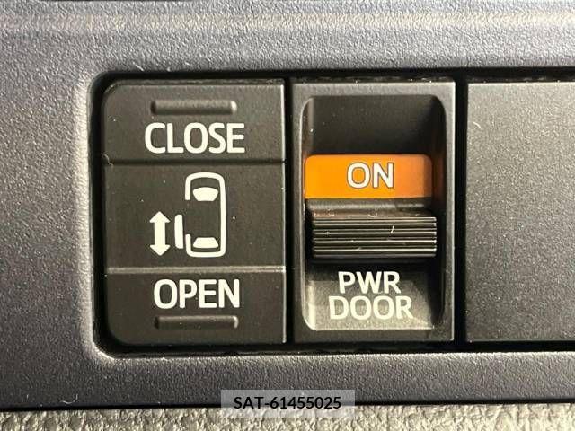 Toyota VOXY 2016-03 289226-5