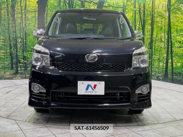 Toyota VOXY 2012-11 223051-14