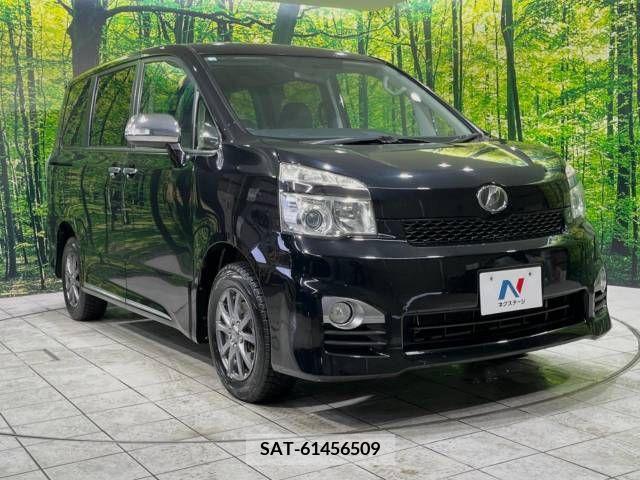 Toyota VOXY 2012-11 223051-16