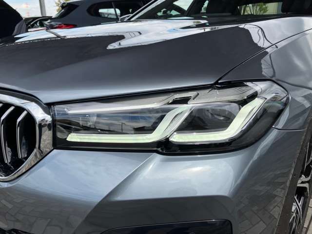 Bmw 5 SERIES 2022-11 26877-6