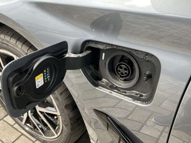 Bmw 5 SERIES 2022-11 26877-8