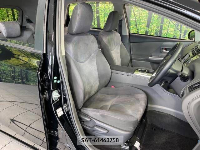Toyota PRIUS ALPHA 2013-12 347292-9