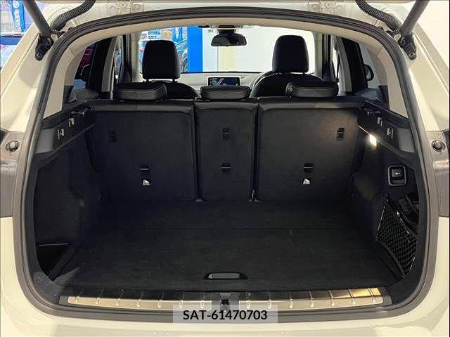 Bmw X1 2017-08 218380-10