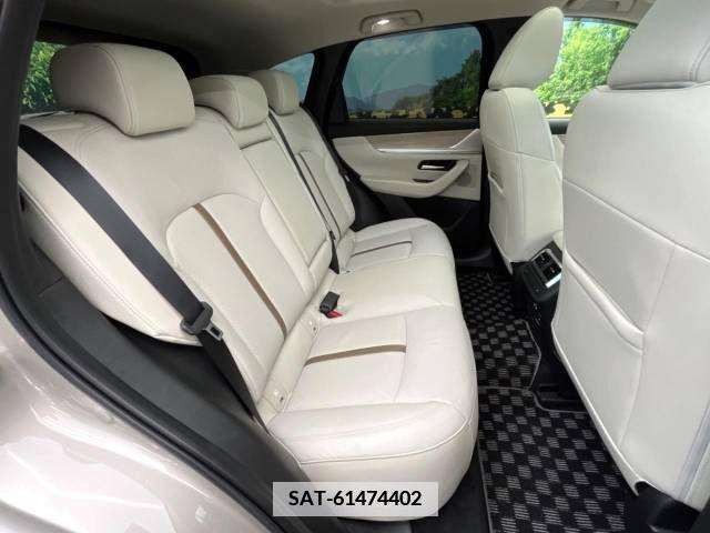 Mazda CX-60 2022-10 358767-9