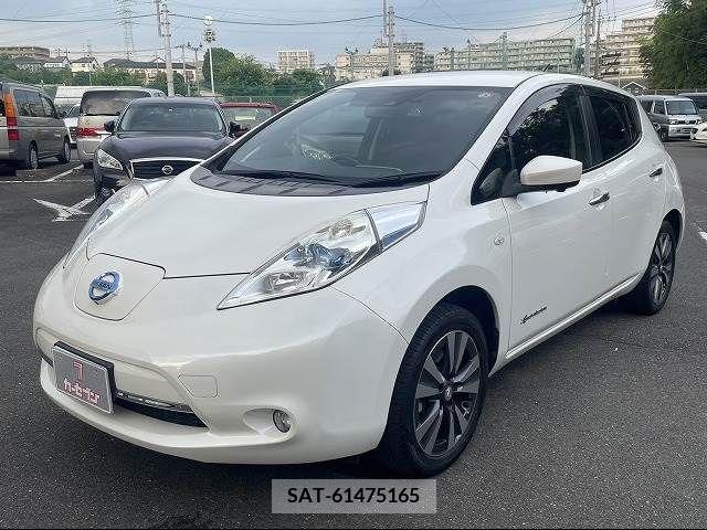 Nissan LEAF 2016-09 352217-14