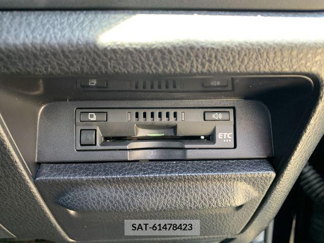 Toyota VOXY 2021-02 321686-5
