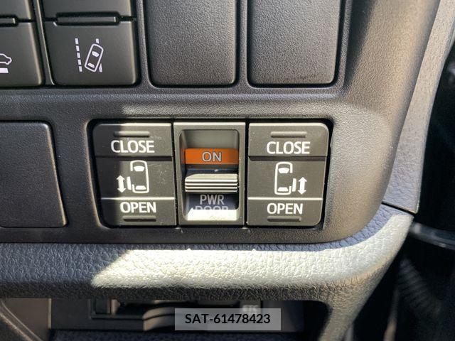 Toyota VOXY 2021-02 321686-4