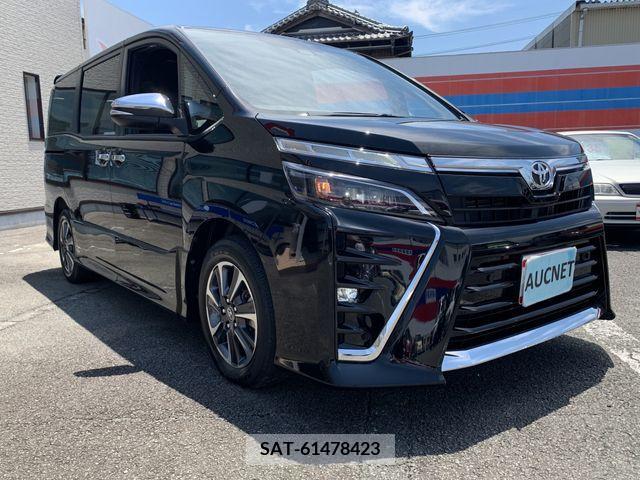 Toyota VOXY 2021-02 321686-17