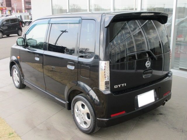 Nissan OTTI 2012-02 979-3