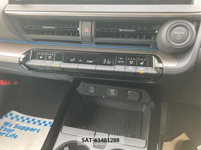 Toyota PRIUS 2023-11 214228-9