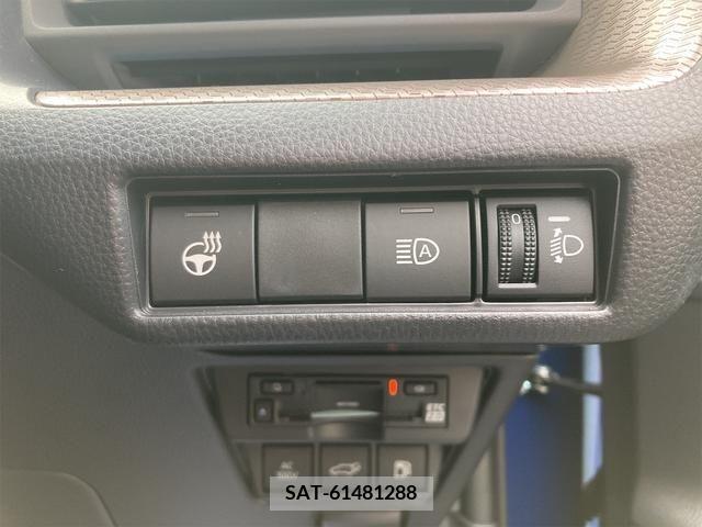 Toyota PRIUS 2023-11 214228-14