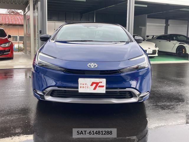 Toyota PRIUS 2023-11 214228-1