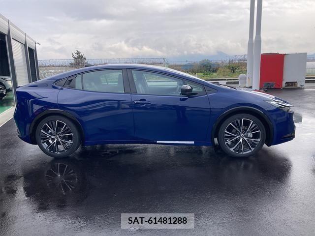Toyota PRIUS 2023-11 214228-3