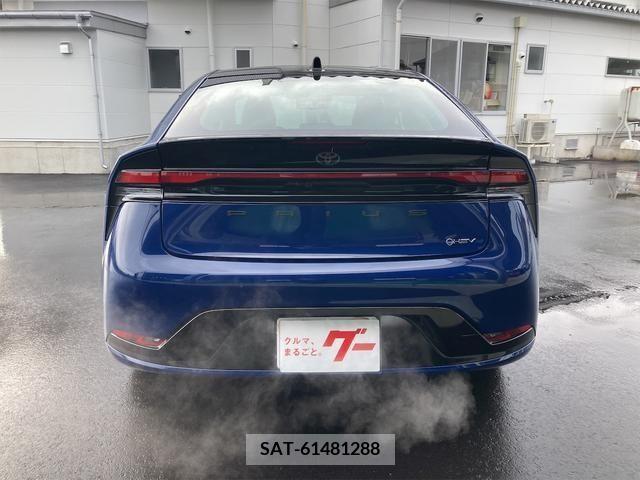 Toyota PRIUS 2023-11 214228-5