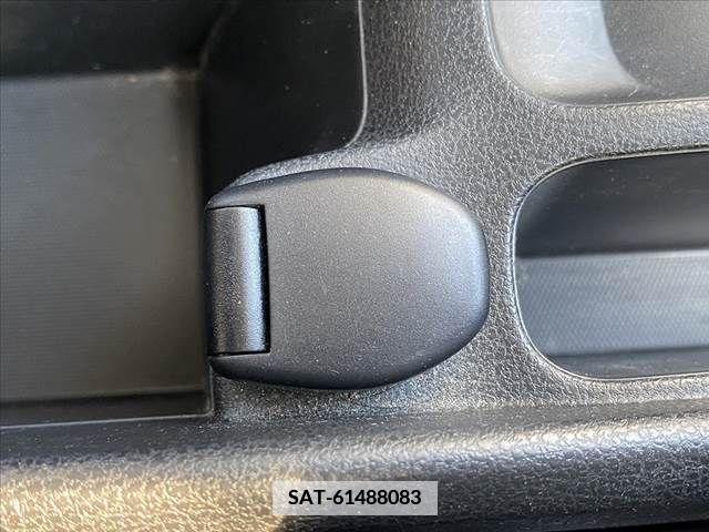Nissan NOTE 2017-03 378013-27